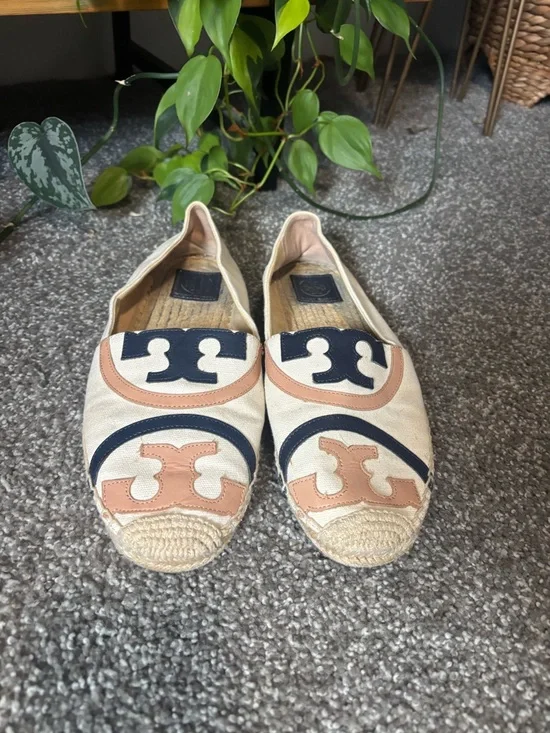 Tory Burch Cream Espadrille Flats with Navy & Tan Accents - Picture 2 of 5